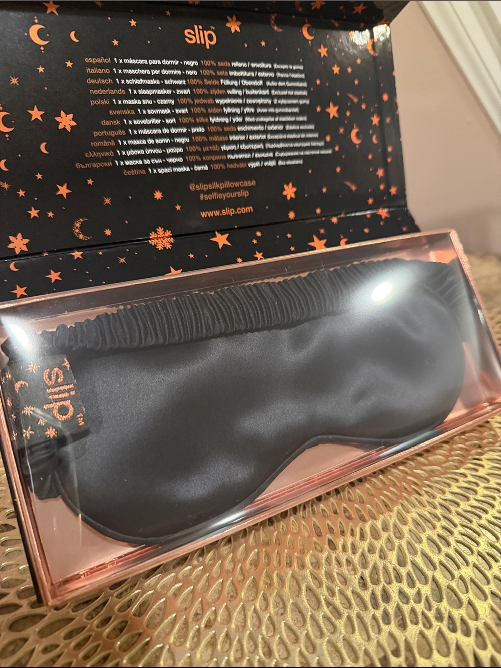 Slip Pure Silk Black Sleep Eye Mask - Picture 2 of 9